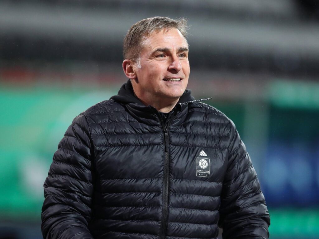 Stefan Kuntz Ehefrau krank? Was über Sabine Kuntz und die Gerüchte bekannt ist stefan kuntz ehefrau krank